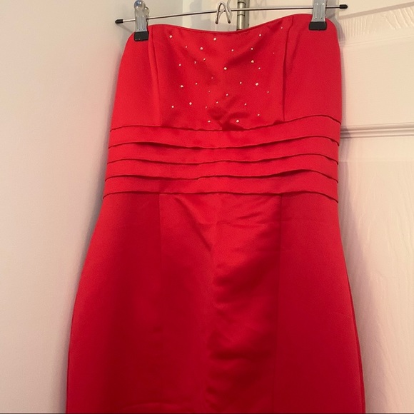 Jessica McClintock for Gunne Sax Red Strapless Mermaid Dress - Picture 4 of 12